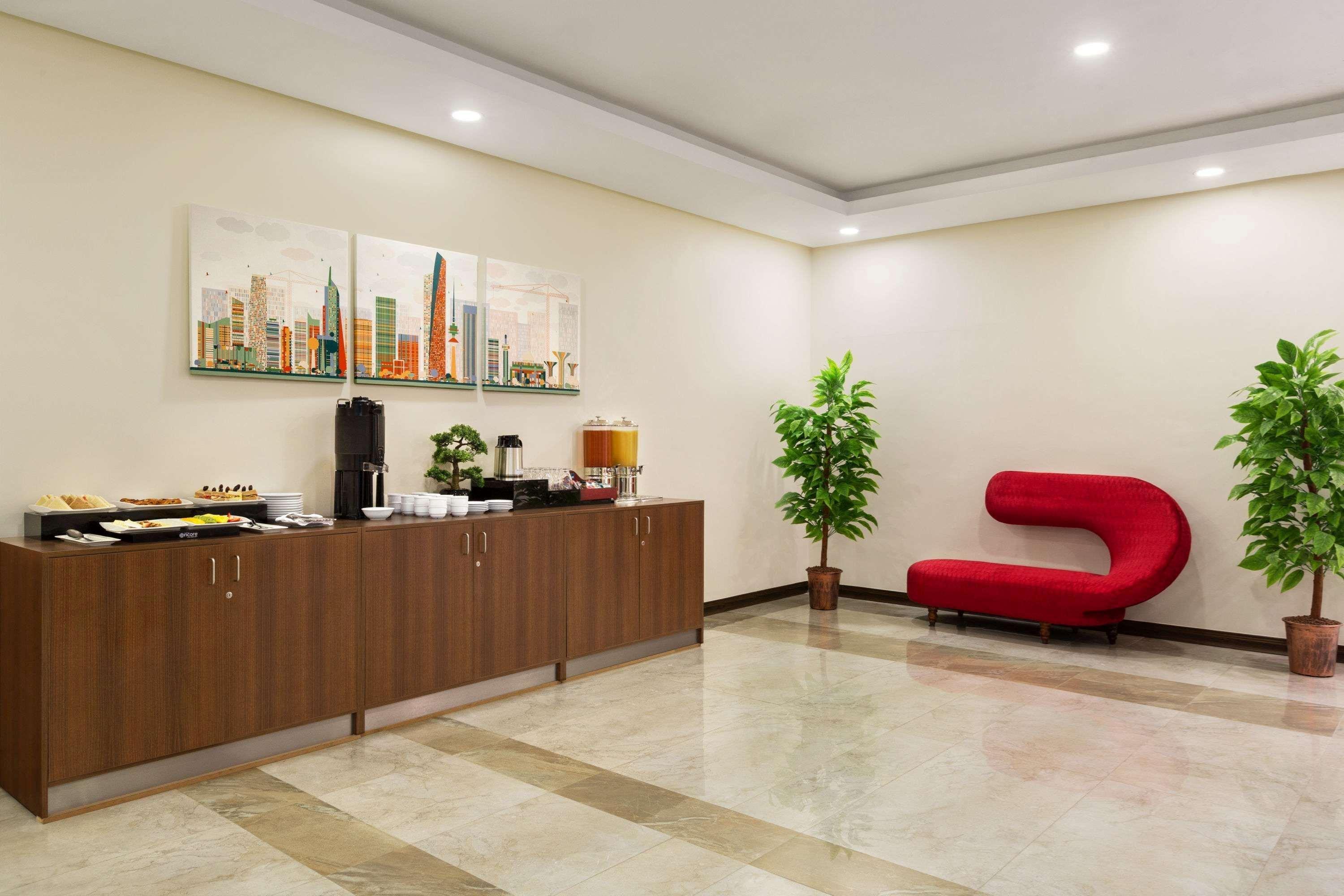Ramada Encore By Wyndham Kuwait Downtown Kuwait City Exterior foto